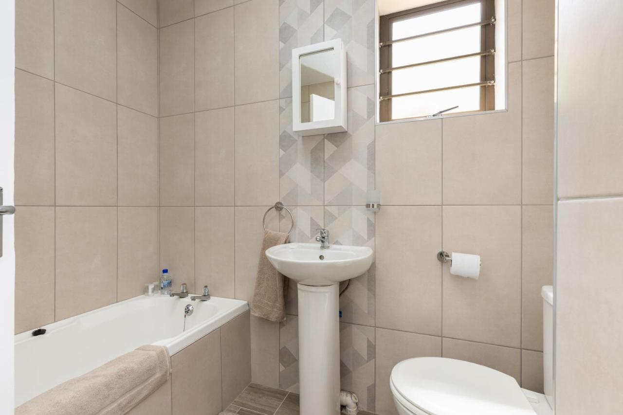 67 The Shades - Luxury Apartment In Umhlanga - Airconditioning Throughout And Inverter Durban Exterior photo