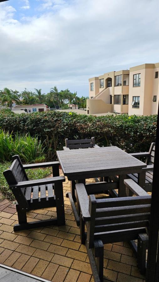 67 The Shades - Luxury Apartment In Umhlanga - Airconditioning Throughout And Inverter Durban Exterior photo